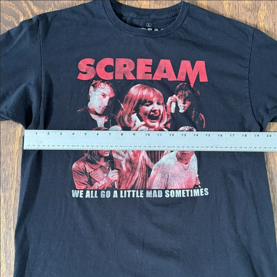 Scream Movie T-Shirt Large We All Go A Little Mad Sometimes Horror Tee