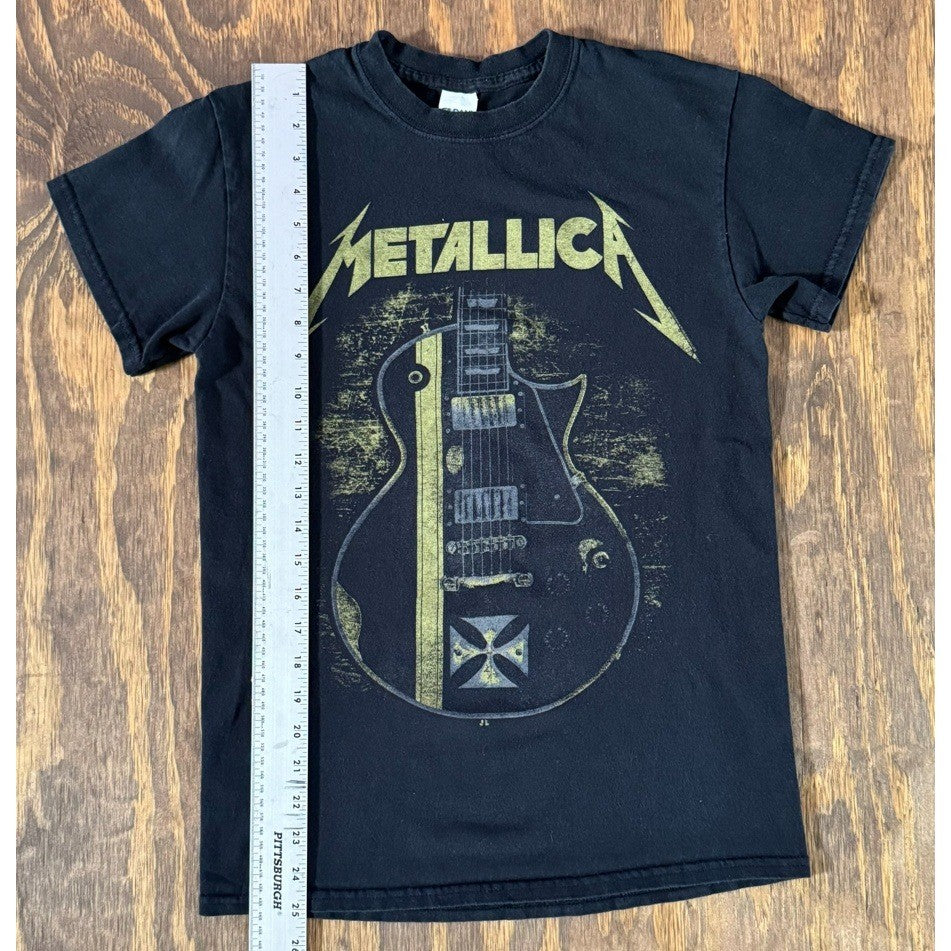 Metallica Guitar Graphic T-Shirt Mens Small Black Gildan Heavy Cotton Band Tee