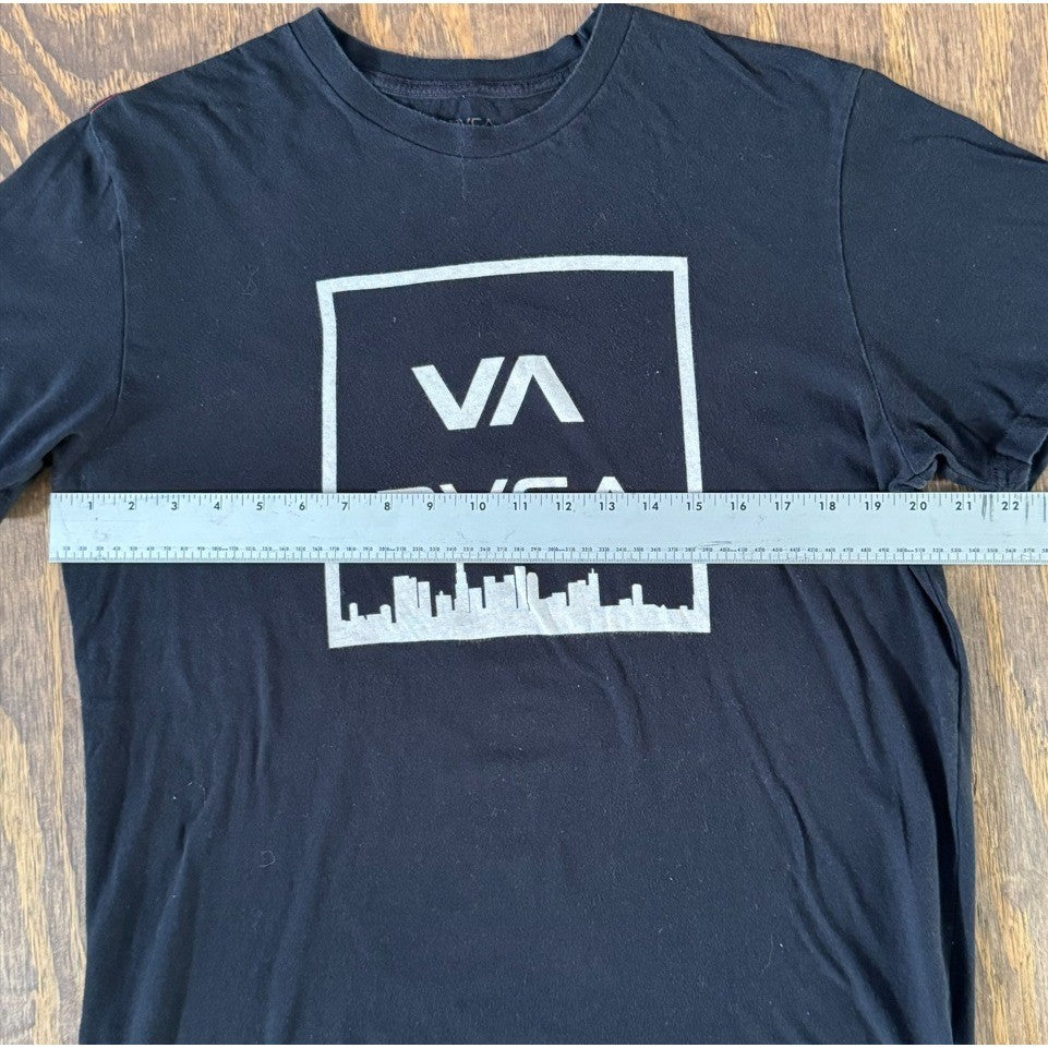 RVCA VA Logo City Skyline Tee Large Black Vintage Wash Graphic T-Shirt