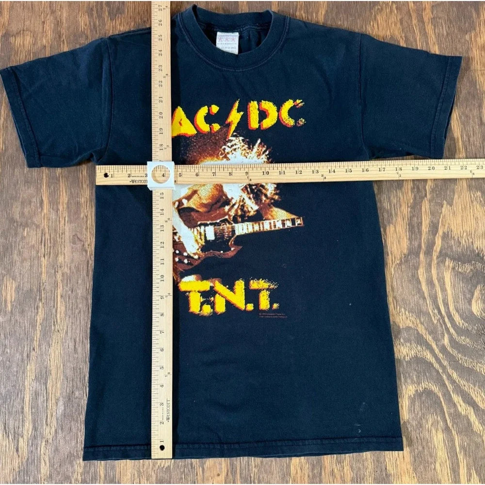 Report Vintage 2005 AC/DC TNT Angus Young Band Tee Shirt Small Black Rock Graphic