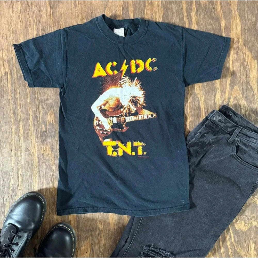 Report Vintage 2005 AC/DC TNT Angus Young Band Tee Shirt Small Black Rock Graphic